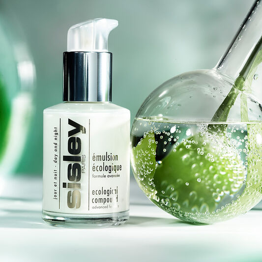 Sisley unveils the advanced formula of Ecological Compound, its global best-seller. 